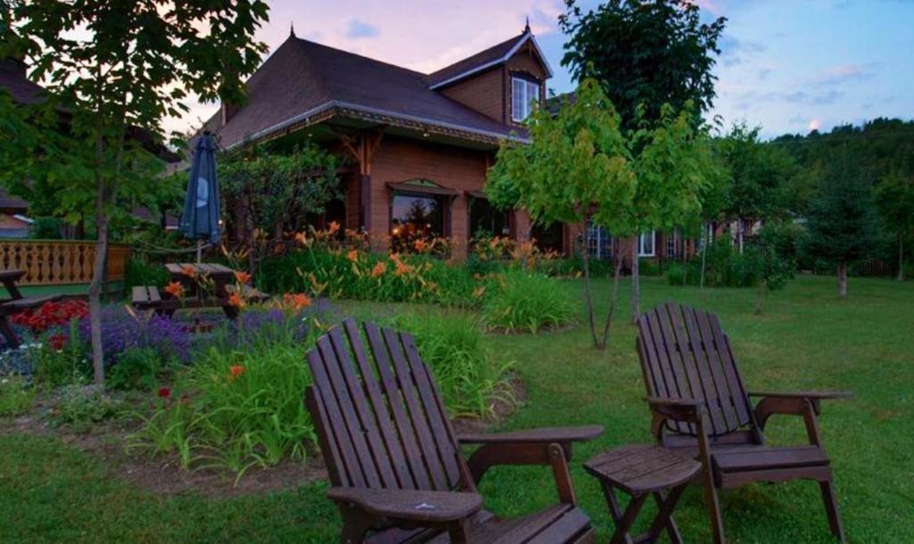 Auberge La Cote D'Or Petite-Riviere-Saint-Francois Dış mekan fotoğraf