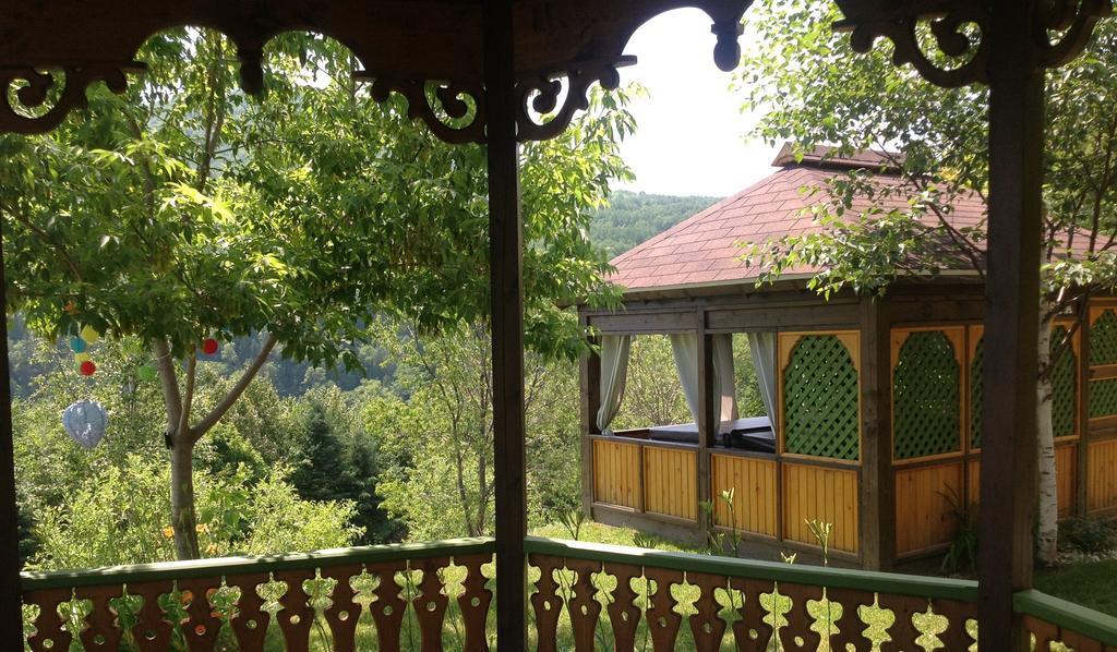 Auberge La Cote D'Or Petite-Riviere-Saint-Francois Dış mekan fotoğraf