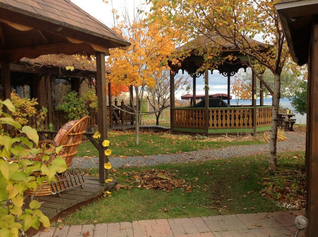 Auberge La Cote D'Or Petite-Riviere-Saint-Francois Dış mekan fotoğraf