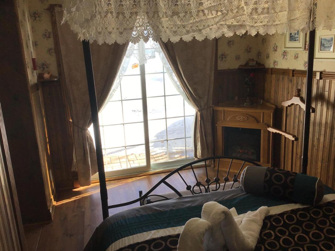 Auberge La Cote D'Or Petite-Riviere-Saint-Francois Dış mekan fotoğraf